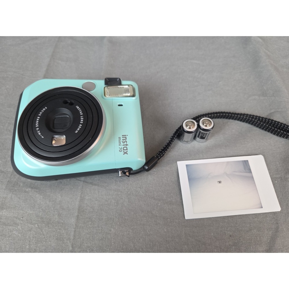 Fujifilm instax mini 70 Instant Camera - Mint Blue